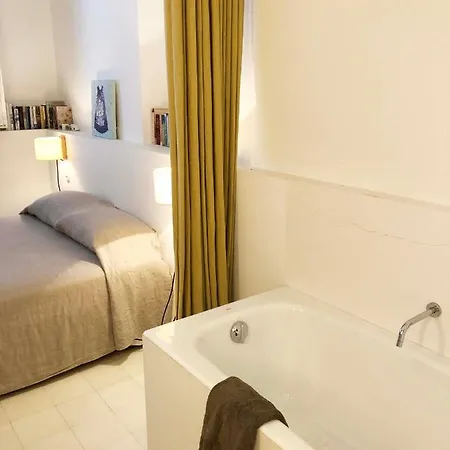 Centric Townhouse - Casa Voltes - Vakantiehuis *